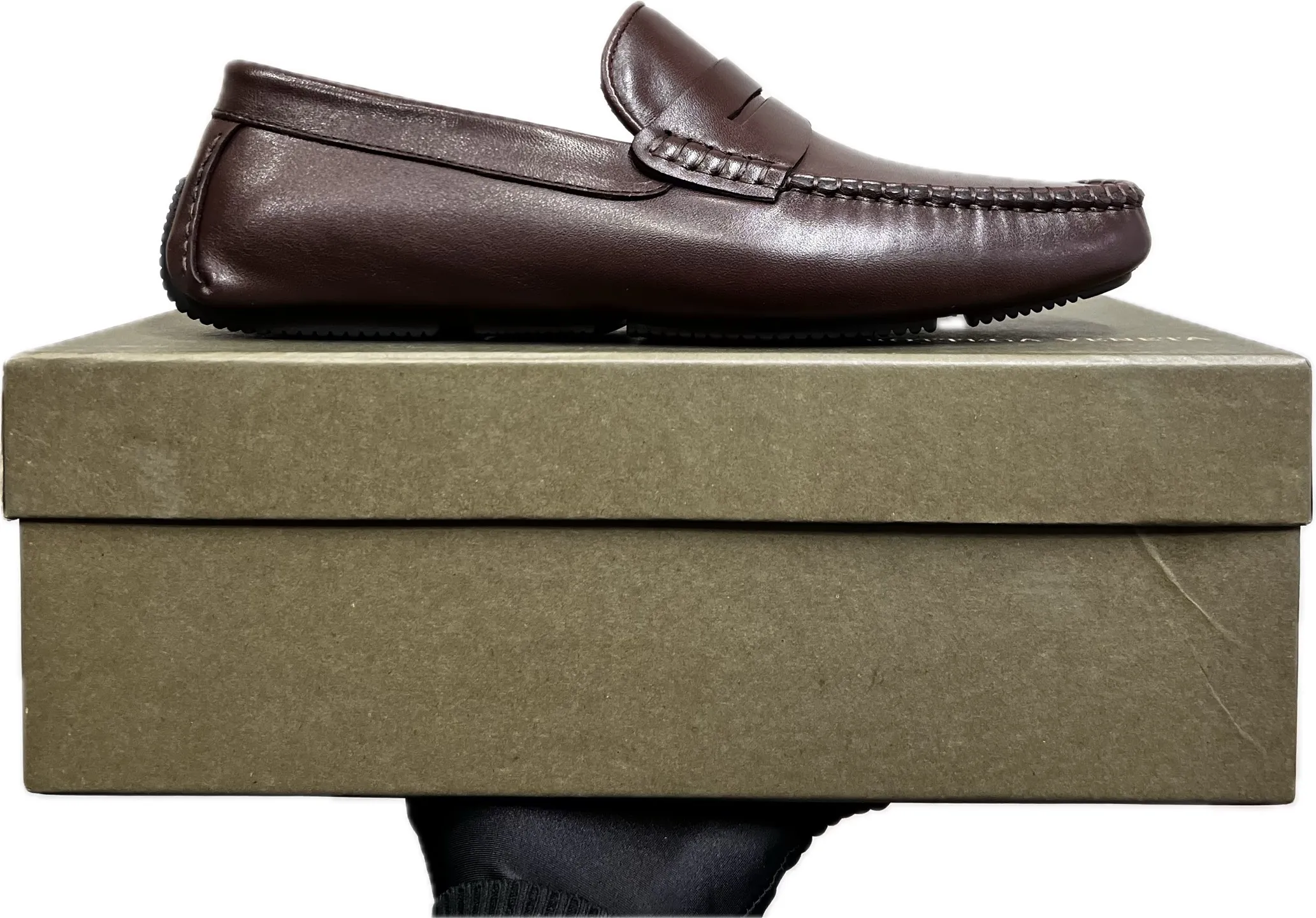 Factory price 480 BV 〰️Purely handmade classic men's beanie shoes👉👉driving shoes, slip-on shoes, made of imported cowhide from Italy, 💕water-dyed cowhide lining, 🔊original outsole, waterproof platform design, comfortable on the feet. A good choice for traveling and driving, two colors available, code number: 38-44, (45 can be customized)